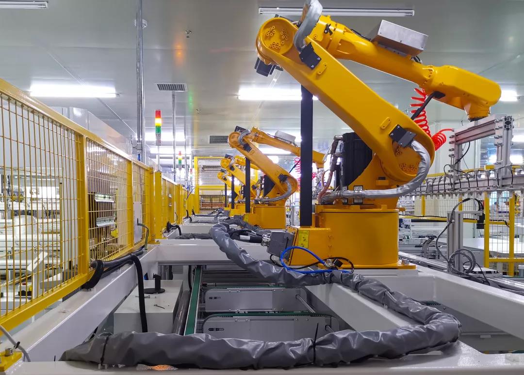   東旭藍天子公司東旭康圖組件生產(chǎn)新線成功投產(chǎn)